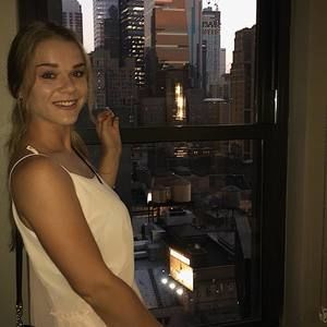 Meet your Posher, Katie